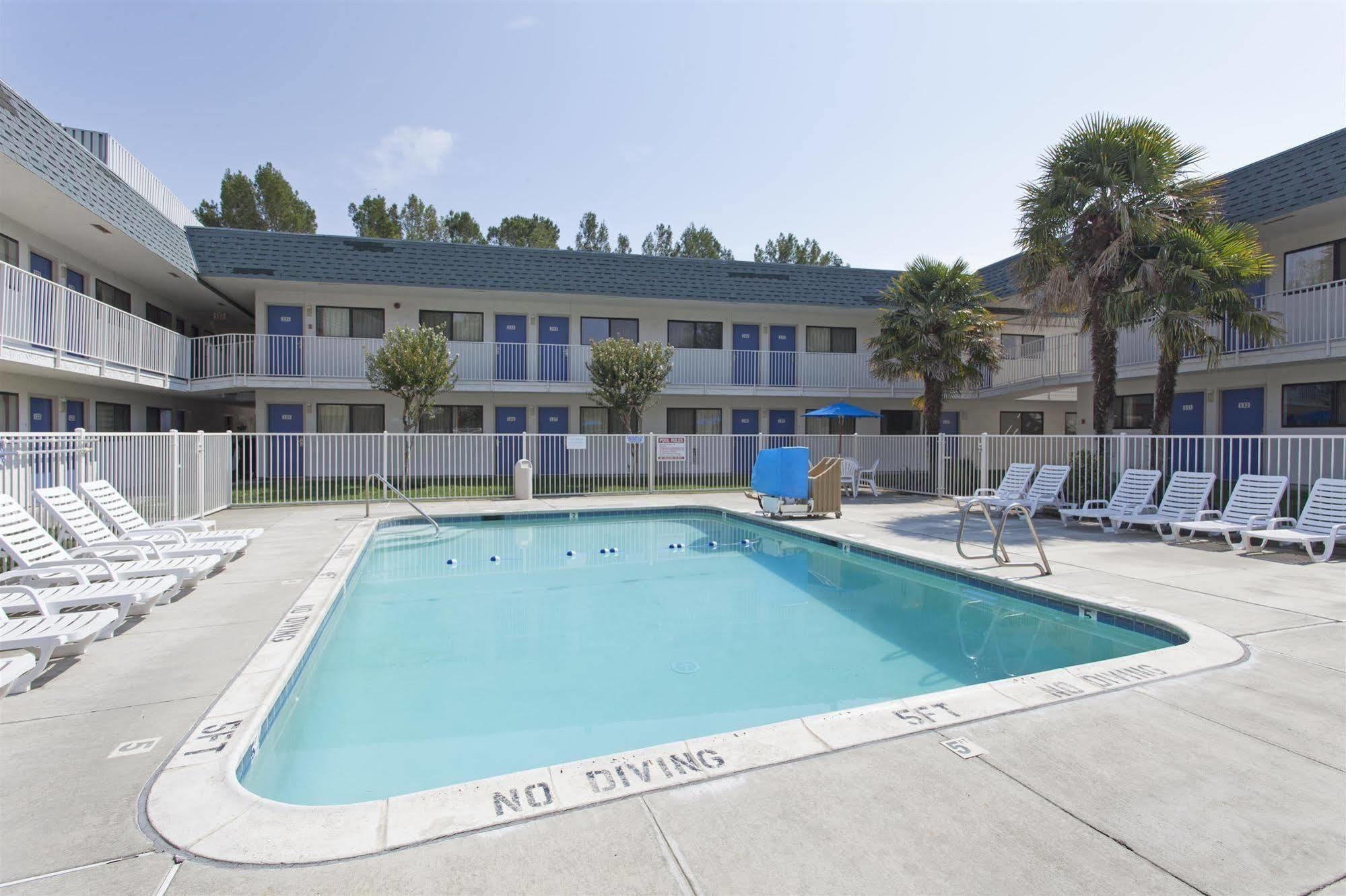 Hi - Wheel Flats Hotel Davis Exterior photo